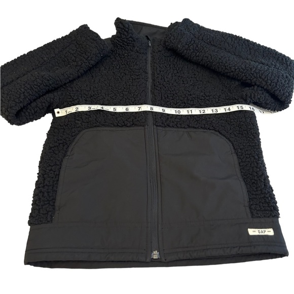 GAP Kids Girls Fuzzy Jacket size large (10-11) Black - Picture 7 of 8